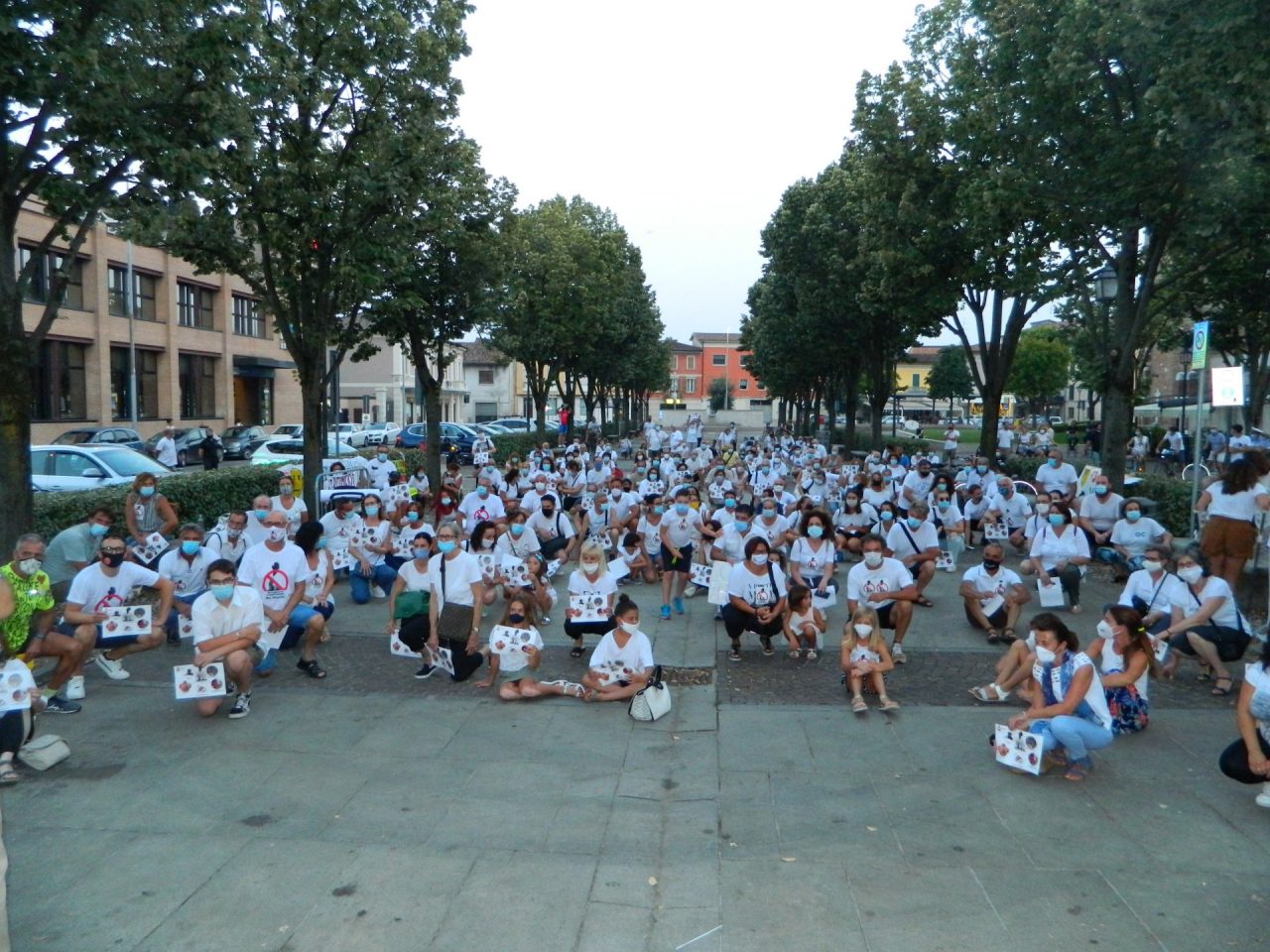 «No al bitumificio»: l’onda bianca di Montirone è arrivata a Ghedi FOTO