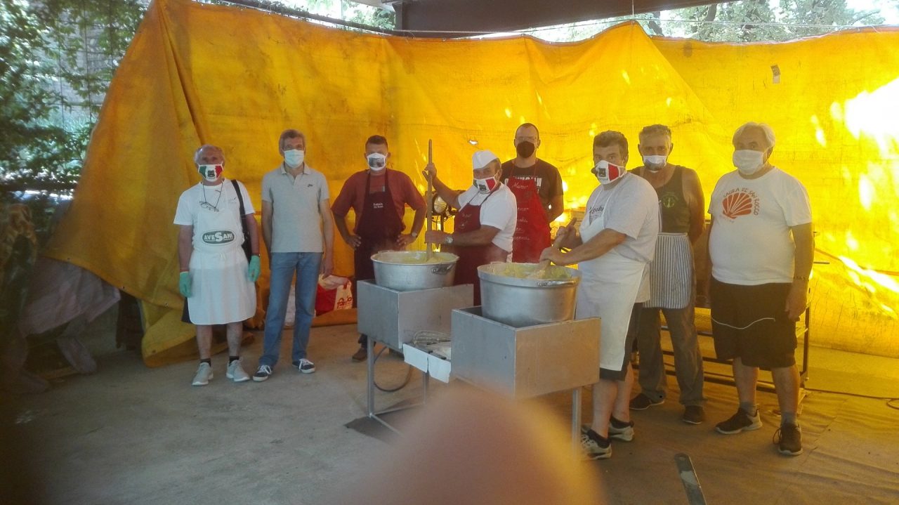 220 porzioni di spiedo solidale