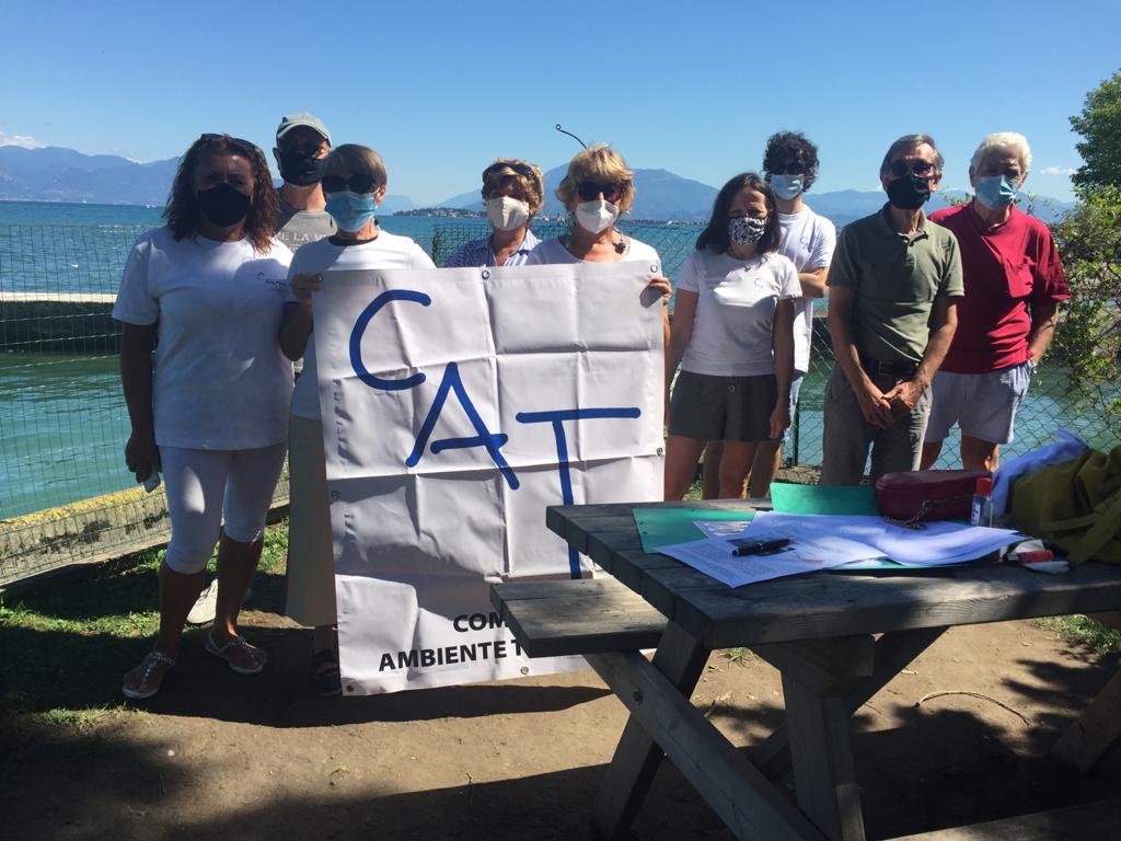 Raccolta firme per dare nuova vita al parco di Villa De Asmundis a Rivoltella