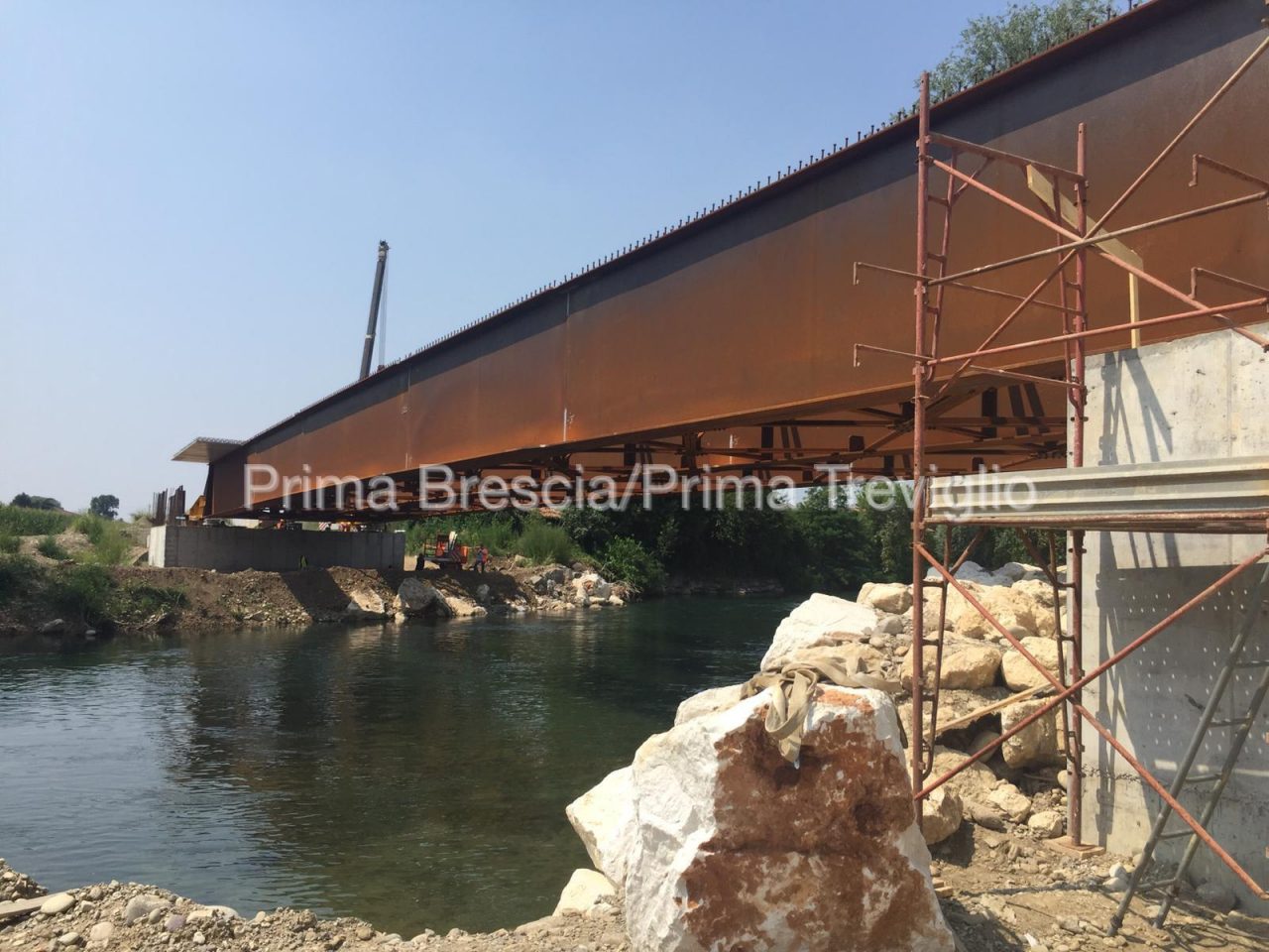 Finalmente c’è il ponte che collega le sponde dell’Oglio VIDEO E GALLERY