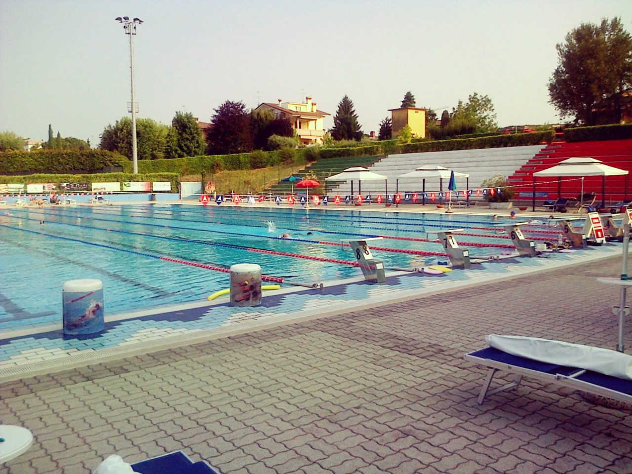 Tutto pronto per la riapertura della piscina di Desenzano