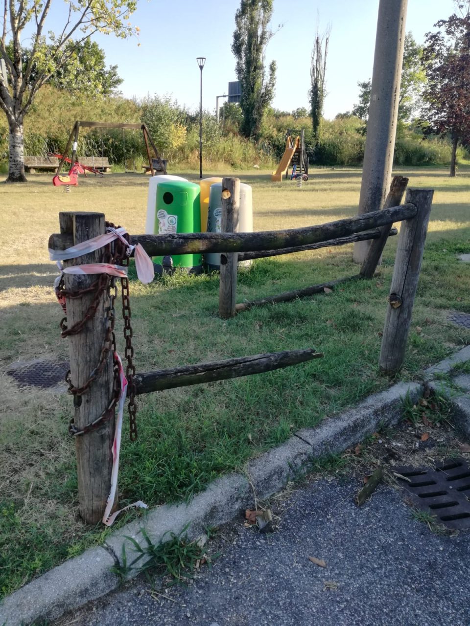 Microcriminalità e vandali nei parchi: «Chiudiamoli la sera se non si può vigilare»