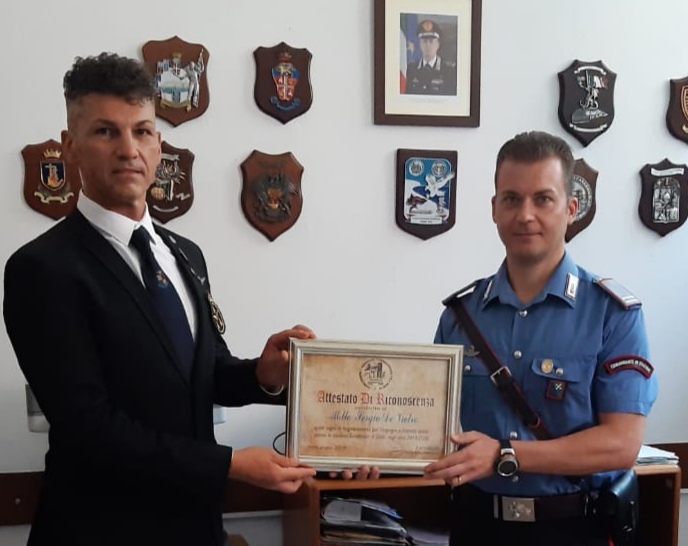 La comunità di Dello ha salutato il maresciallo Sergio De Vietro