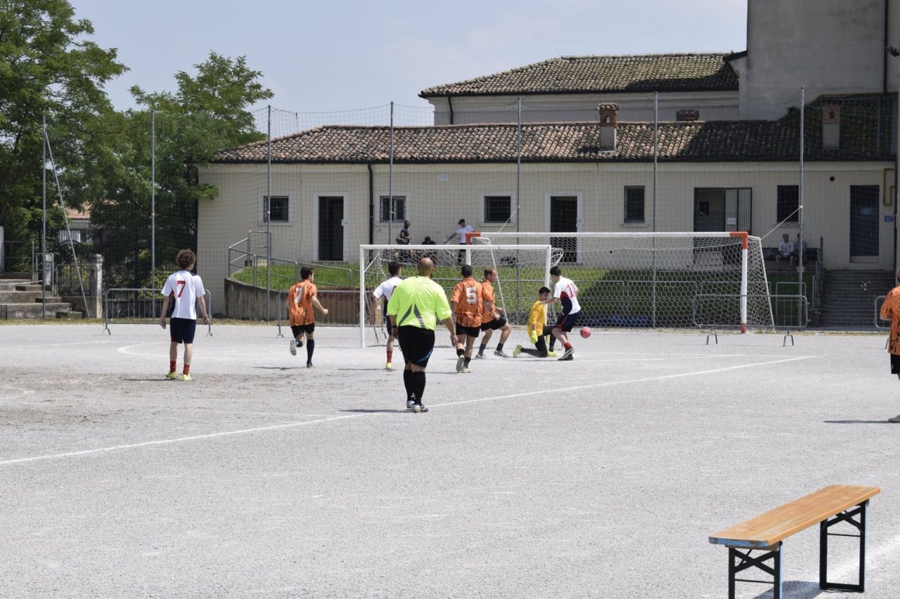 Green Up dona 100mila euro per il nuovo sintetico dell’oratorio