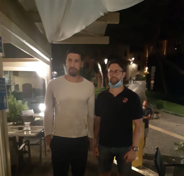Il calciatore Sami Khedira a Gardone Riviera per la gioia di tifosi (e non solo)