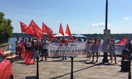 La mobilitazione per la mancata sottoscrizione del Ccnl Sanità Privata arriva a Salò VIDEO