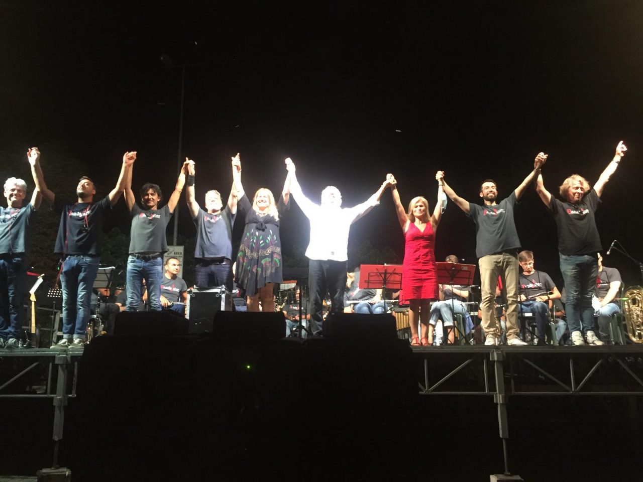 Bandafaber unisce il pubblico sotto il cielo di “Pavone Ri-Party”