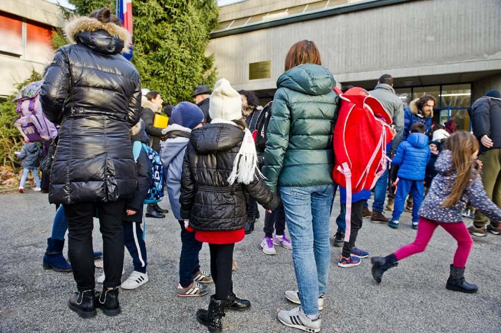 E’ il giorno del rientro a scuola tra dubbi e incertezze