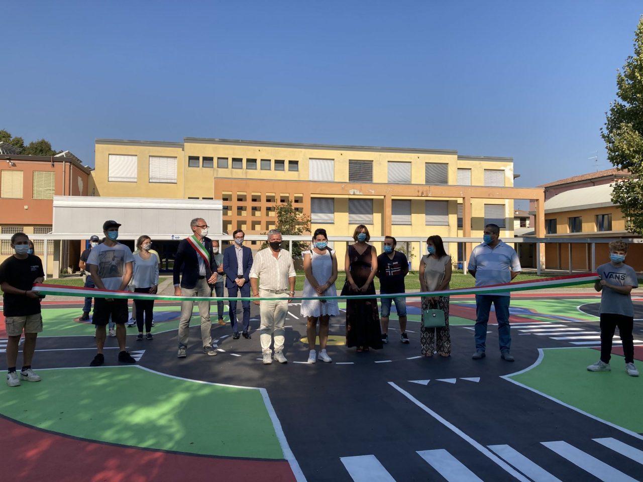 Inaugurata la nuova piastra di basket dedicata a Laura Rossi