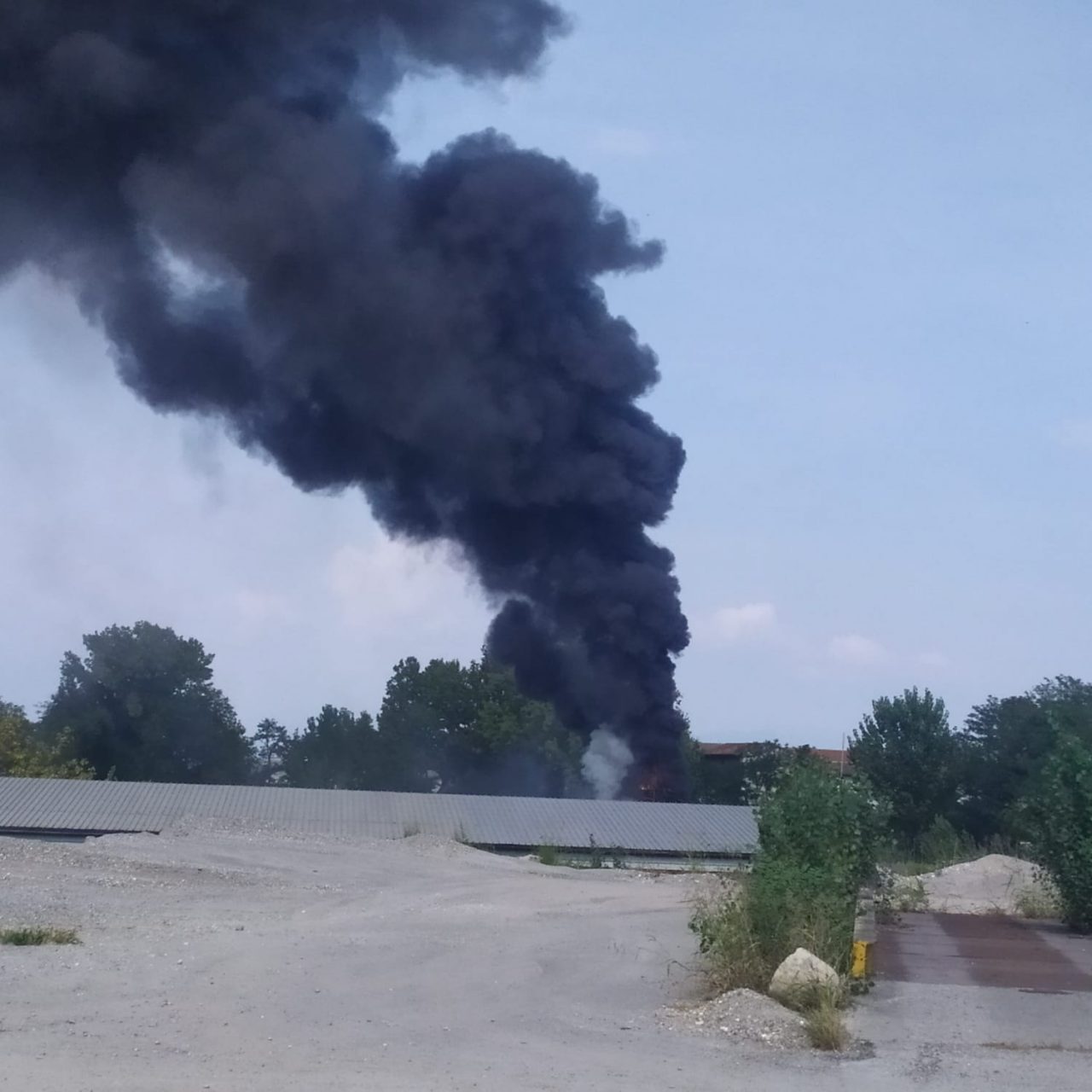 Incendio alla cava Esse Emme