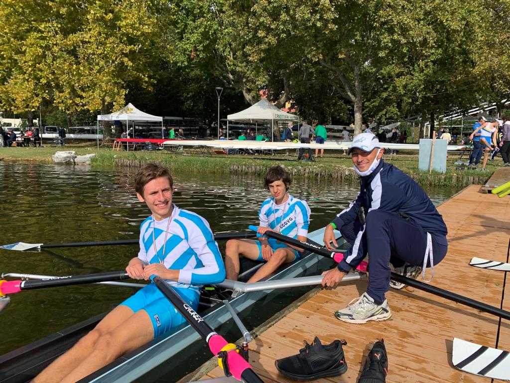 Il Circolo Canottaggio Gruppo Volontari del Garda brilla a Gavirate GALLERY