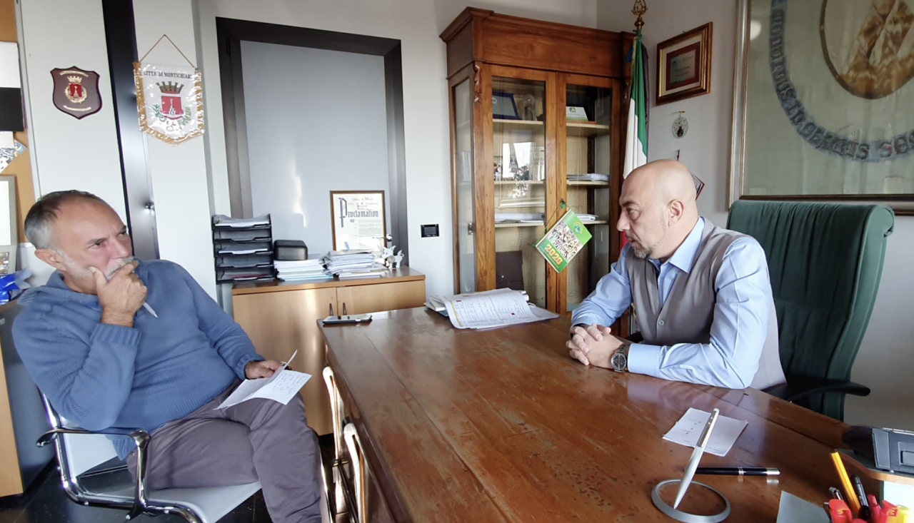 Mercato contadino per due mesi in piazza Teatro – Video intervista al sindaco Marco Togni