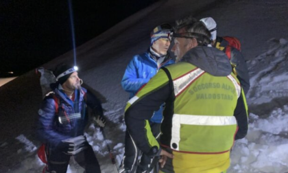 Due imprenditori bresciani precipitano con l'elicottero a Cervinia: un morto e un ferito