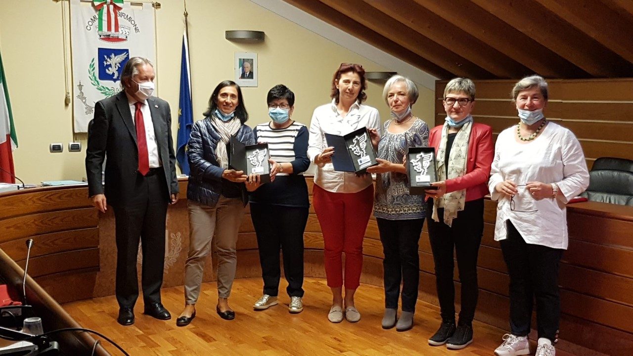 Consegnato il Grifone sirmionese a tre collaboratrici dell’ufficio turistico