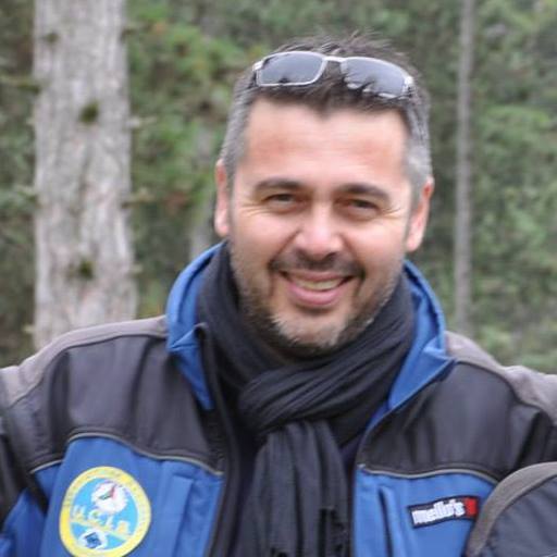 Si ferma per prestare aiuto: volontario della Protezione Civile aggredito