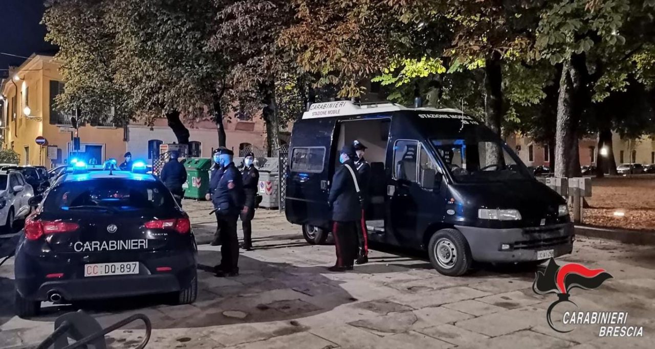 Uova contro le case, i carabinieri fermano un minorenne