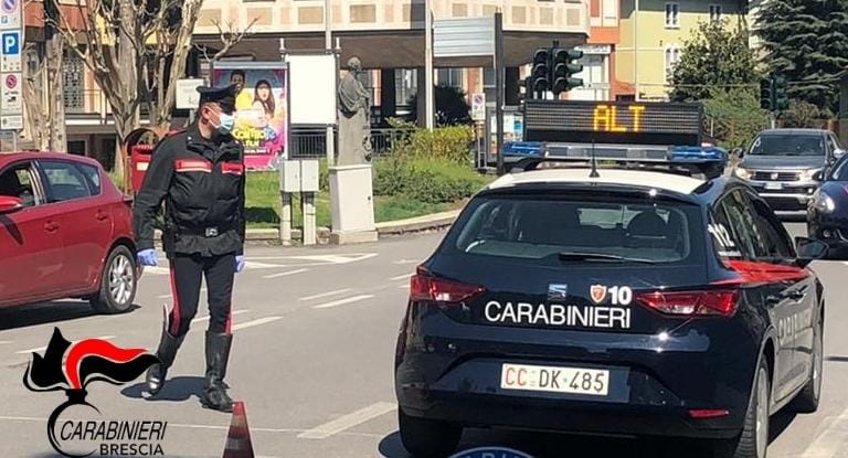 Pusher recidivo arrestato dai carabinieri: è ai domiciliari