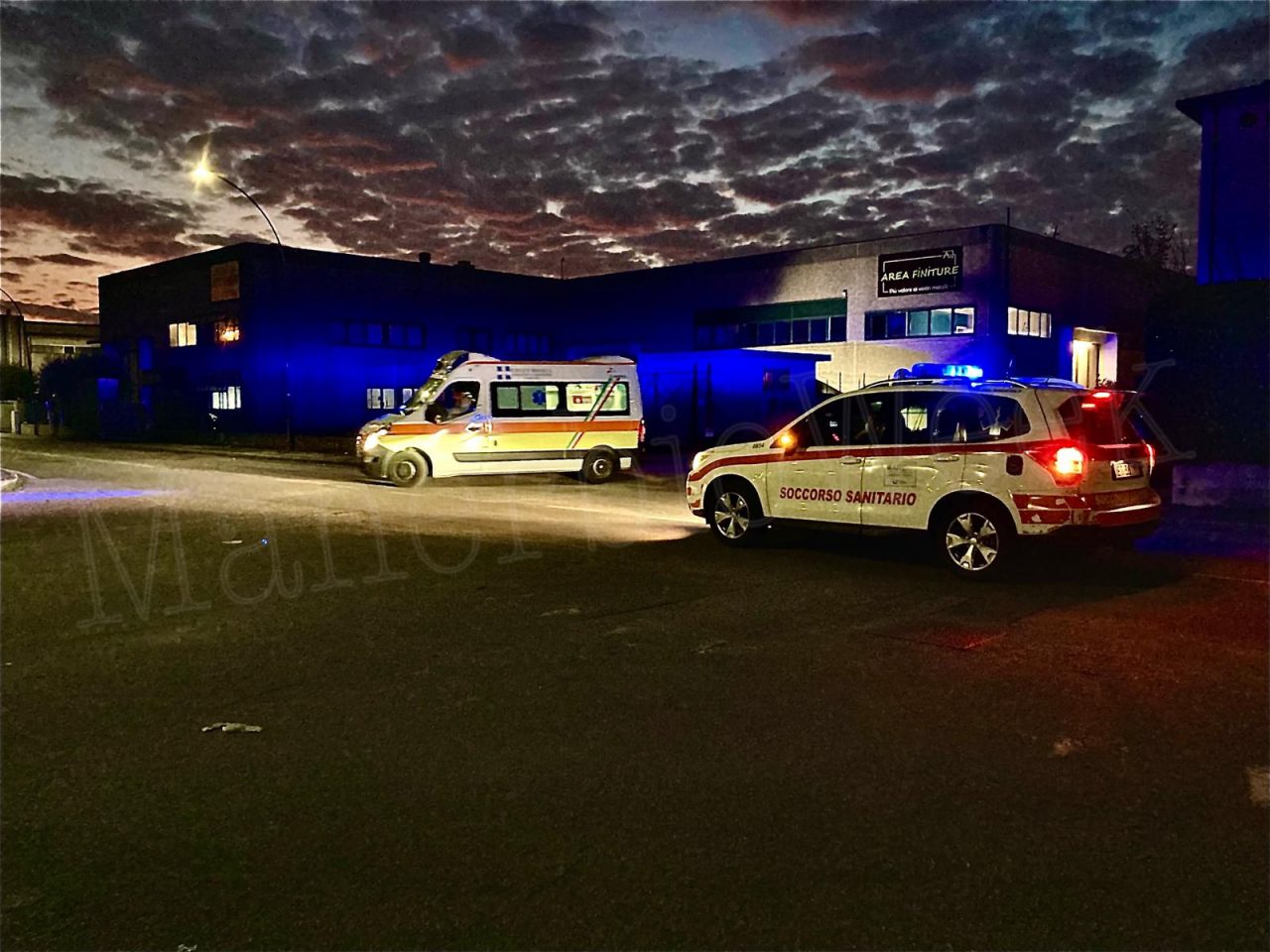 Infortunio sul lavoro 25enne in ospedale