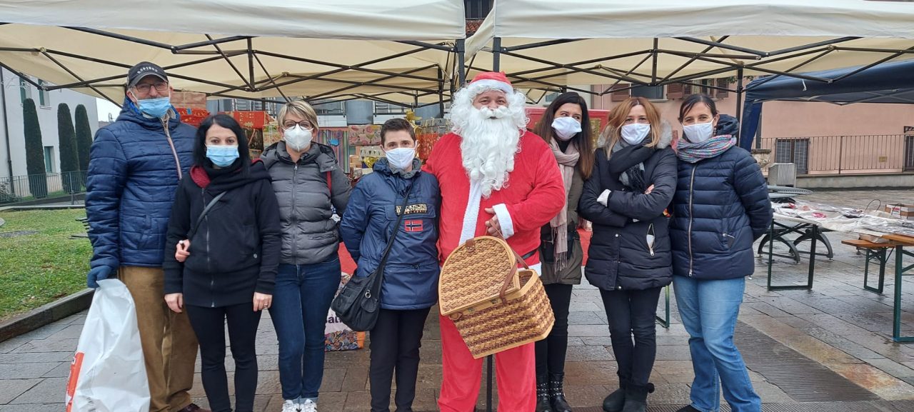 Siamo tutti Babbo Natale: grande successo per l’iniziativa solidale