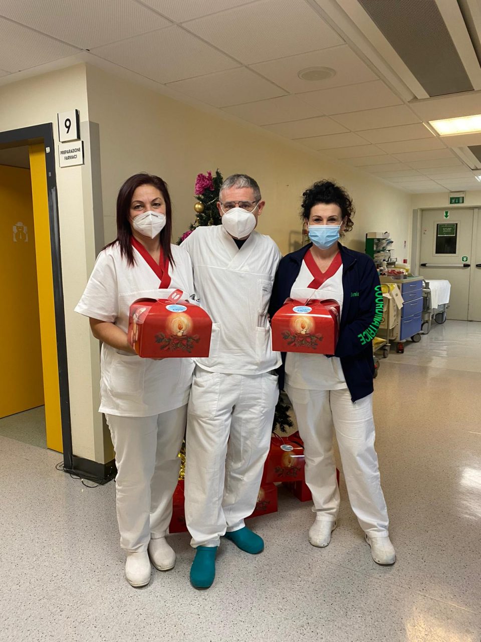 Donati all’Asst Franciacorta i panettoni in ricordo di Nicolas