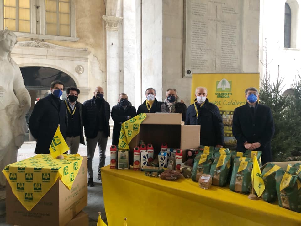 Trenta quintali di alimenti per le famiglie in difficoltà