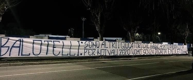 Striscioni contro Balotelli, ma il Monza espugna Brescia per 0-1