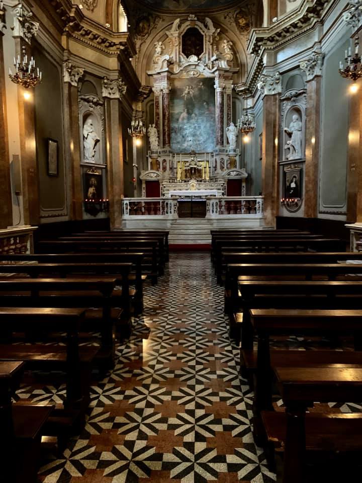 Sfregiato un dipinto nella chiesa della Visitazione a Salò