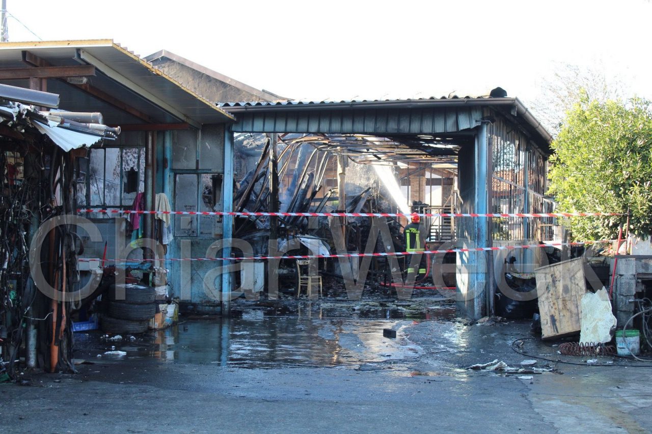 Deposito in fiamme a Erbusco GALLERY