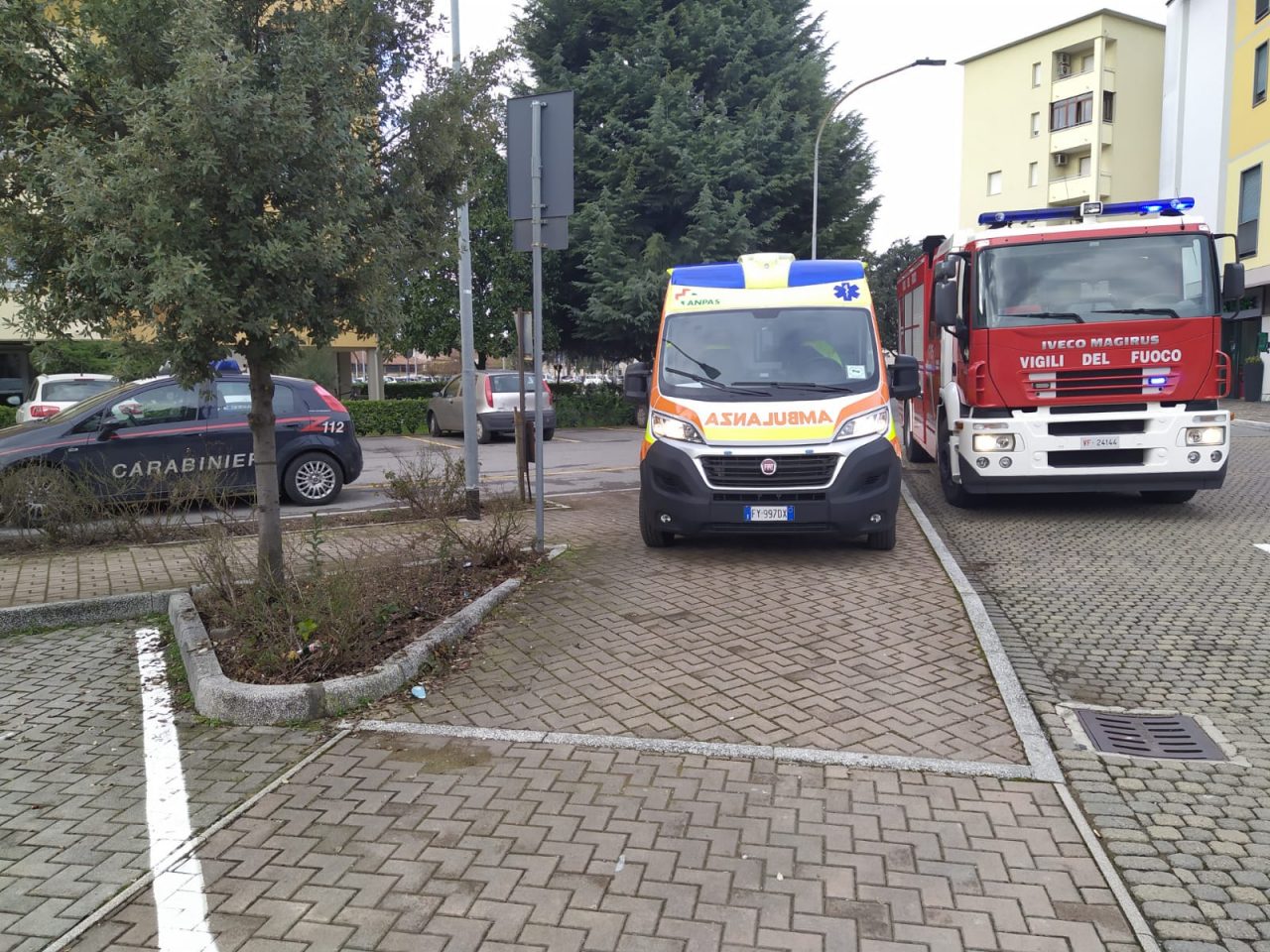 Vigili del fuoco in soccorso di un anziano caduto in casa