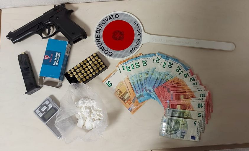 Spacciava cocaina: arrestata una quarantasettenne
