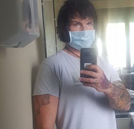 Il fisioterapista che regala mezz’ora di trattamento ai titolari di attività chiuse dal Covid