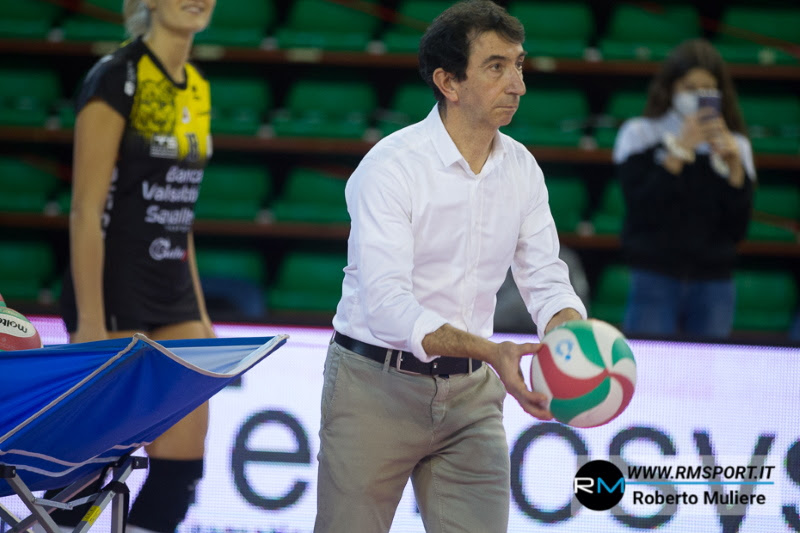 La Valsabbina Millenium esonera il tecnico Enrico Mazzola