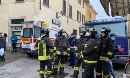 Cade un sasso dalla torre, colpita una donna a Chiari