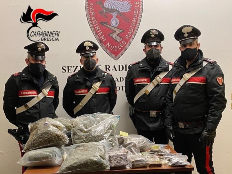 In un capannone di Coccaglio 17 chili di droga: un arresto e due denunce