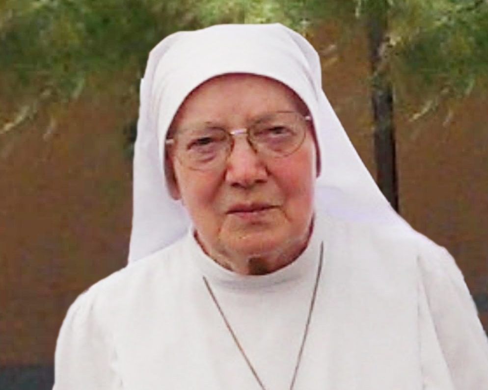 Tutta Pavone piange l’amata suor Teresita Salvini