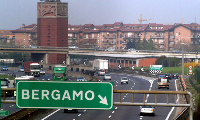 Sorpresa al casello della A4: invece di 35 euro di resto gli danno un buono da usare entro un mese