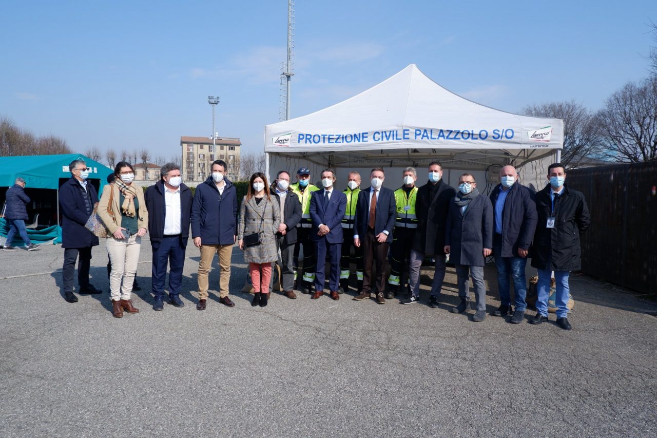 Il presidente Fontana a Chiari: “Complimenti a tutti, stiamo lavorando per risolvere i problemi”