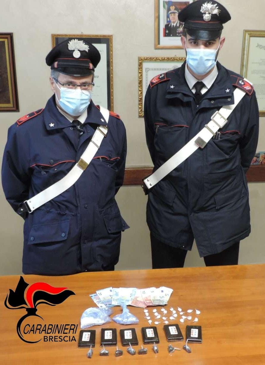 Spacciava cocaina e hashish, in manette un 50enne