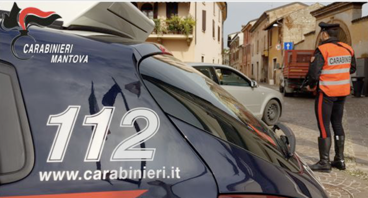 Maxi-retata ai Cinque Continenti: spacciavano cocaina a tre province da un condominio