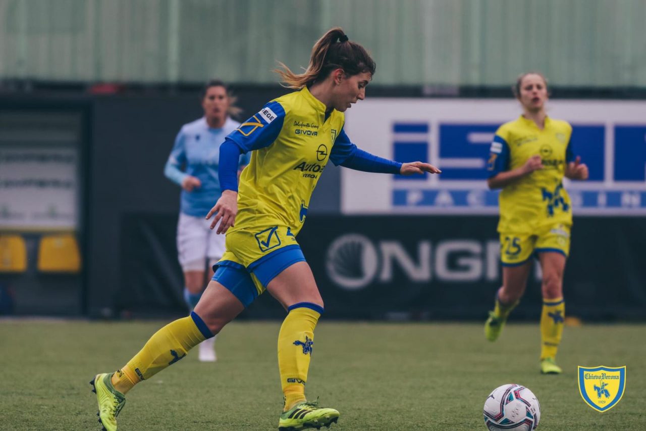 Stefania Zanoletti, la stella del calcio che insegna all’IC2 Rita Levi Montalcini di Montichiari