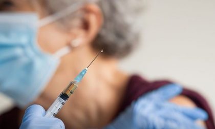 Vaccinazioni Covid: la Lombardia sfonda il muro delle 110mila somministrazioni