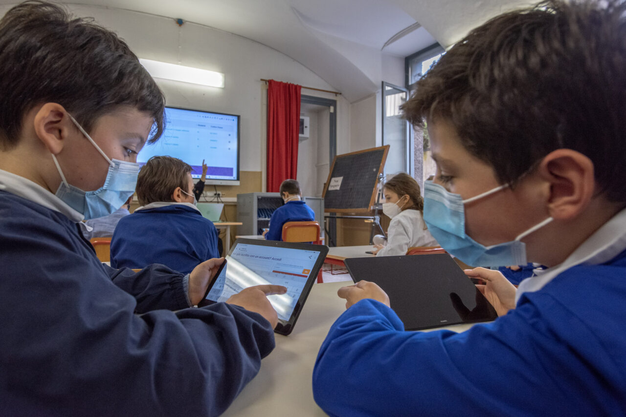 “Amici di Scuola” con Esselunga: donati a Brescia oltre mezzo milione di euro in materiale didattico