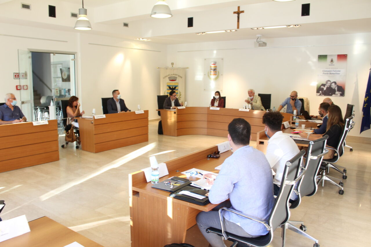 Terremoto a Montirone: si dimettono nove consiglieri, cade il sindaco Stucchi