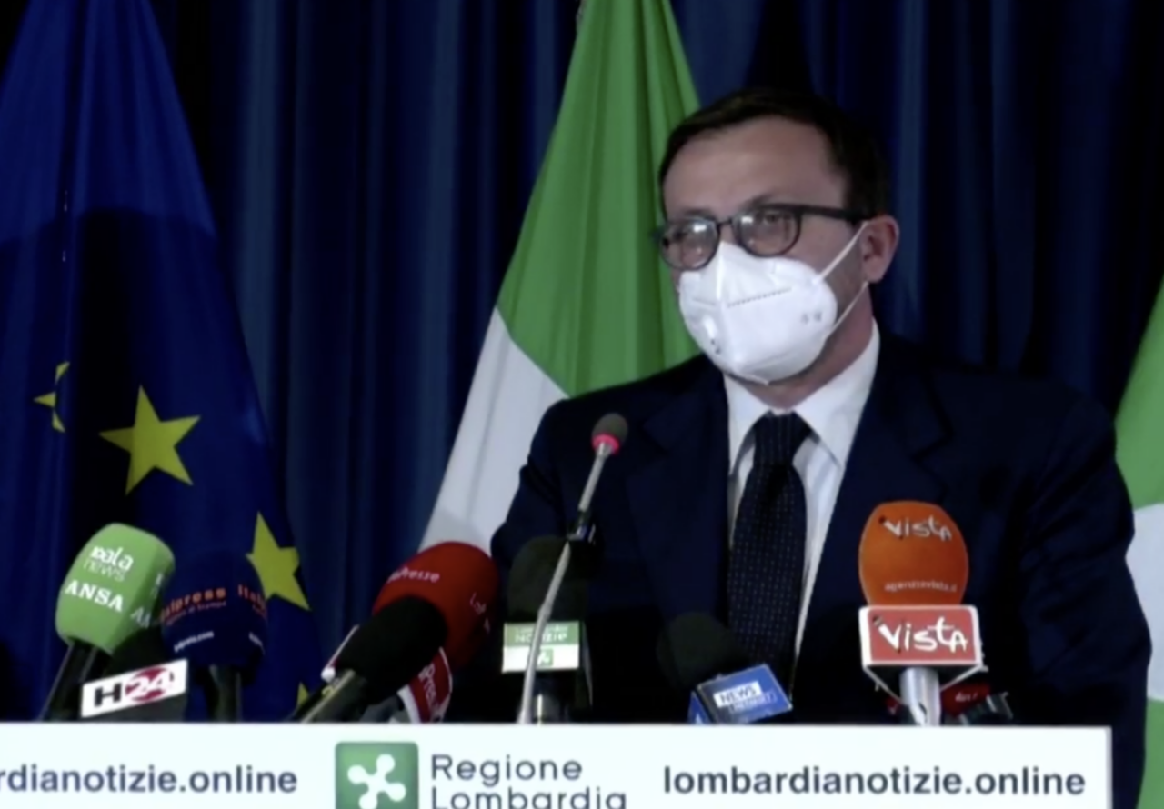 Presentato il portale di Poste Italiane che gestirà le vaccinazioni in Lombardia, online da domani