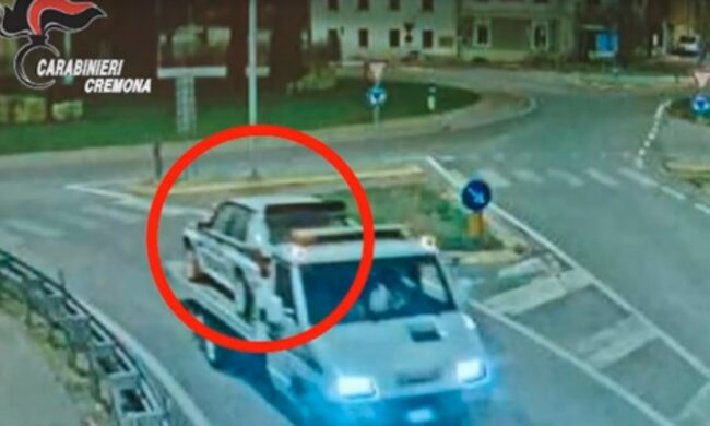Furti di auto e ricettazione, 12 arresti: rubata anche la Lancia Delta Integrale Martini del campione di rally Miky Biasion