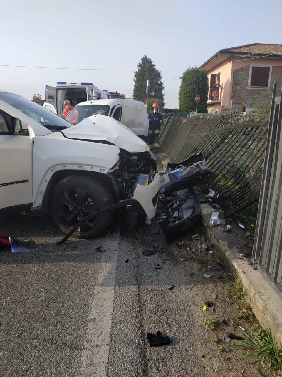 Schianto tra due veicoli all’incrocio di via Sant’Eusebio a Cologne