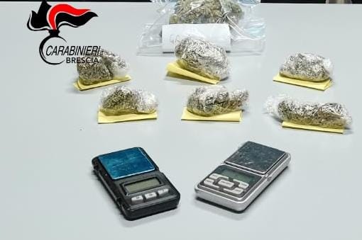 Un etto di marijuana: in manette un uomo e una donna