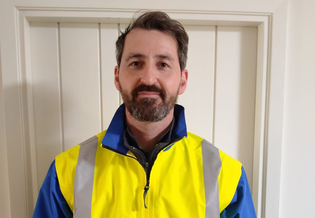 Vaccini: la prenotazione si fa anche con il postino