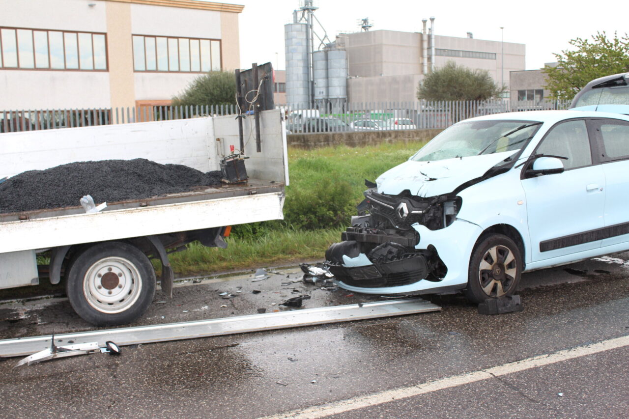 Tamponamento a Dello, scatta il codice rosso