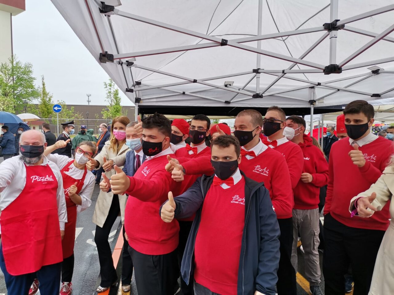 PizzAut finalmente apre al pubblico: che festa per l’inaugurazione